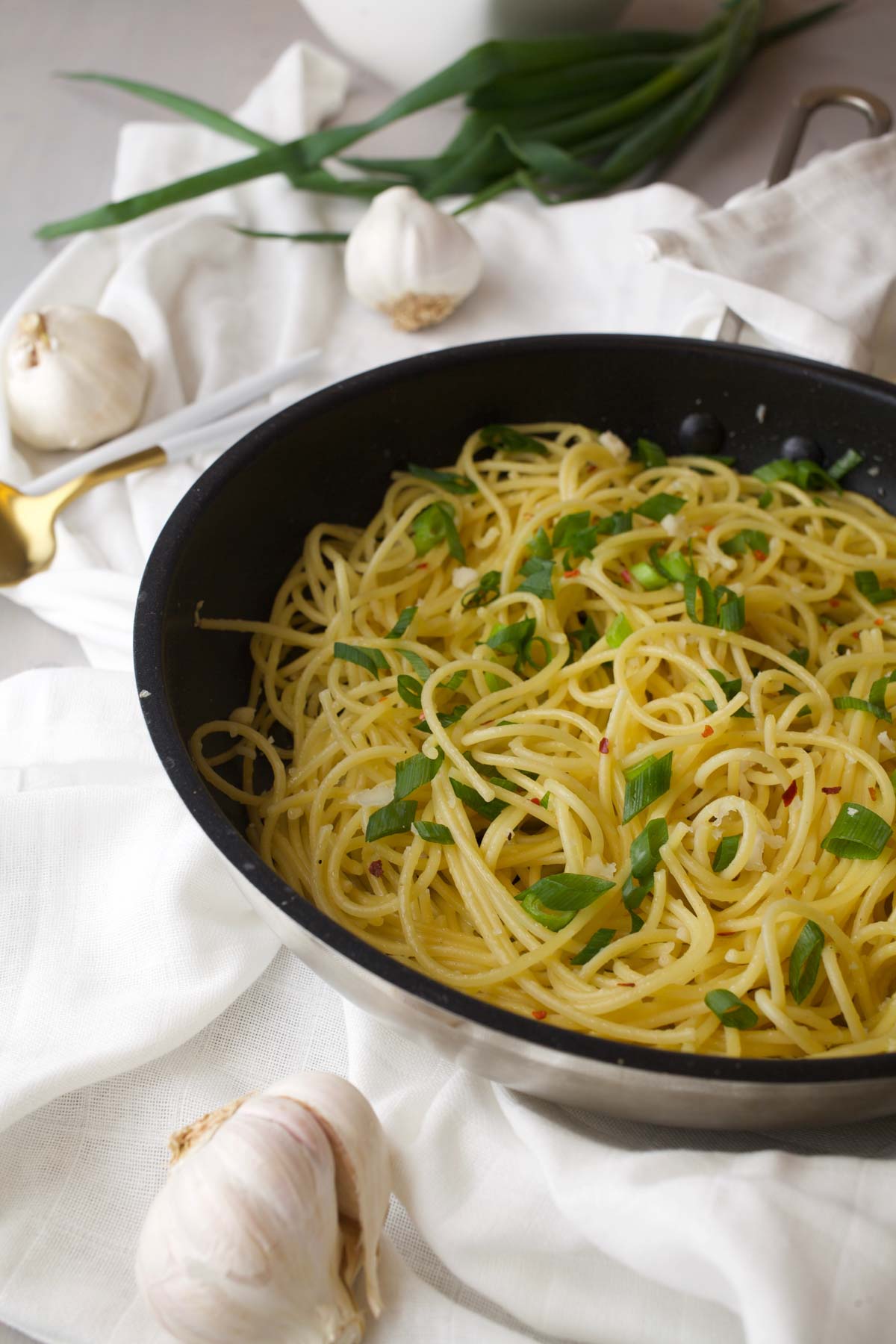 asian garlic noodles