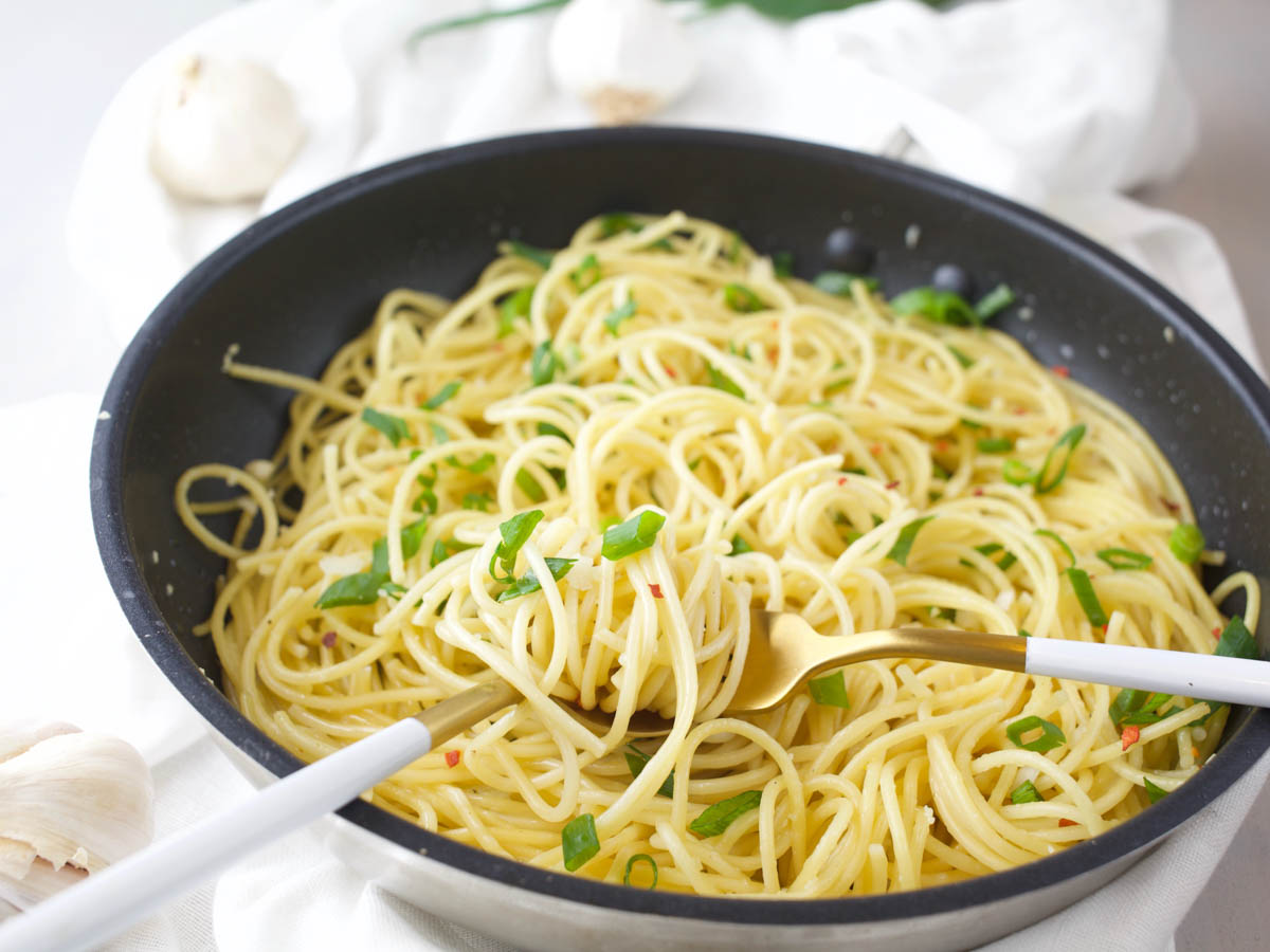 vegan garlic noodles asian recipe