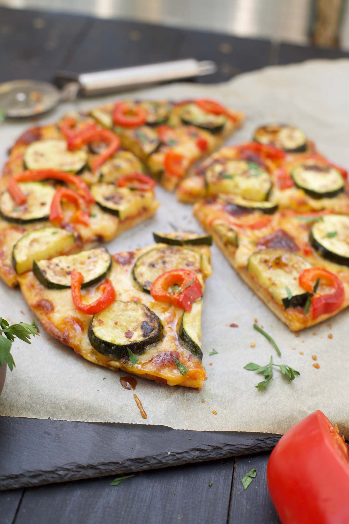 Cauliflower pizza crust low carb keto