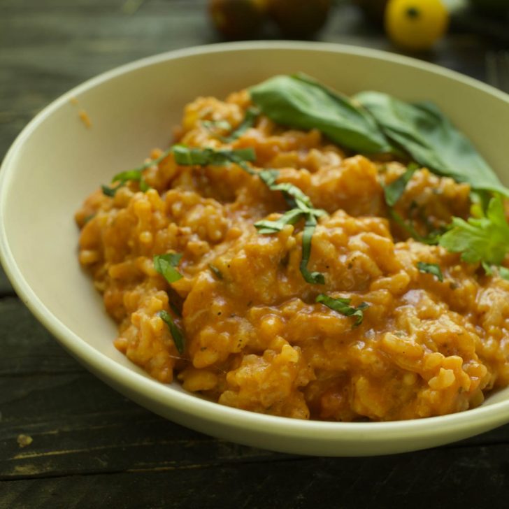 italian Vegan Roasted Tomato Risotto cu rosii