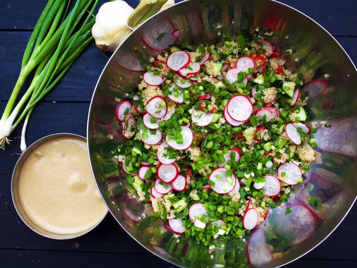 salata cu quinoa reteta usoara