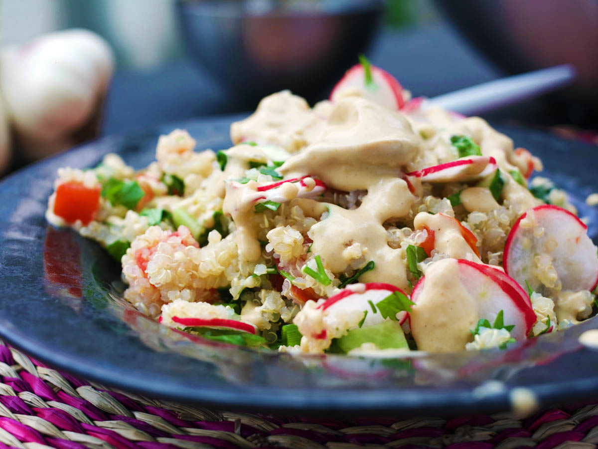 salata vegana cu quinoa