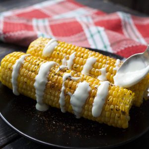 vegan sour cream on corn smantana vegetala