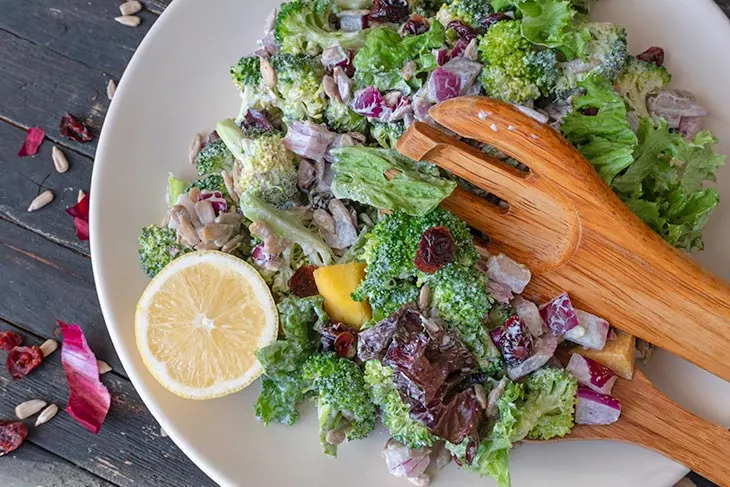 Salata de broccoli de post