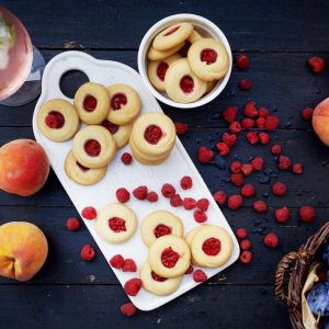 Vegan Thumbprint Cookies biscuiti cu gem