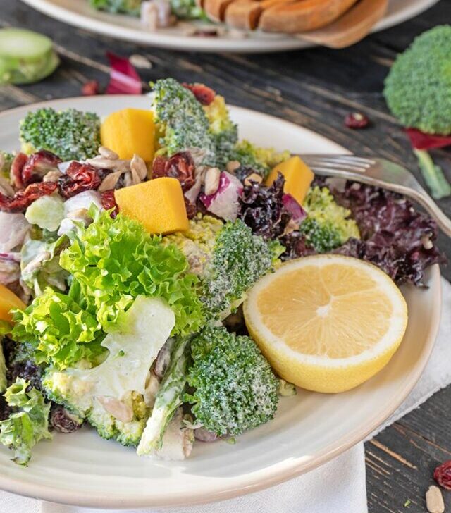 Broccoli Salad vegan keto low carb salata de broccoli