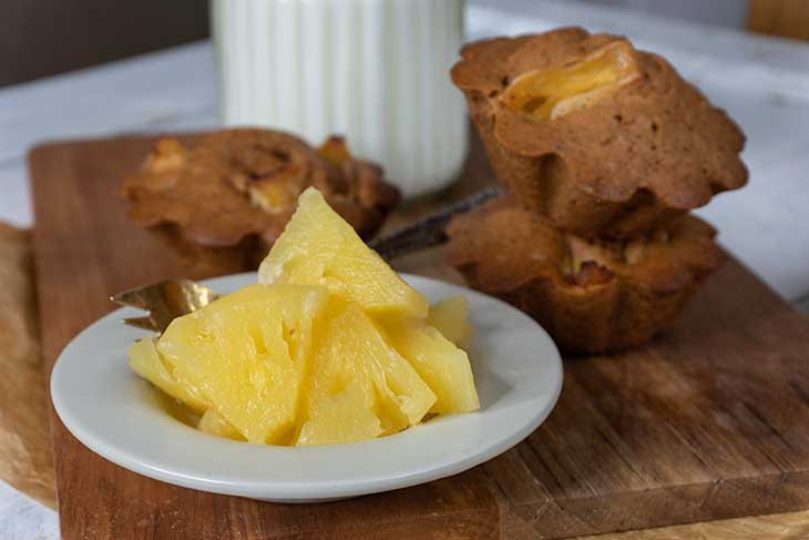 Vegan Muffins with pineapple