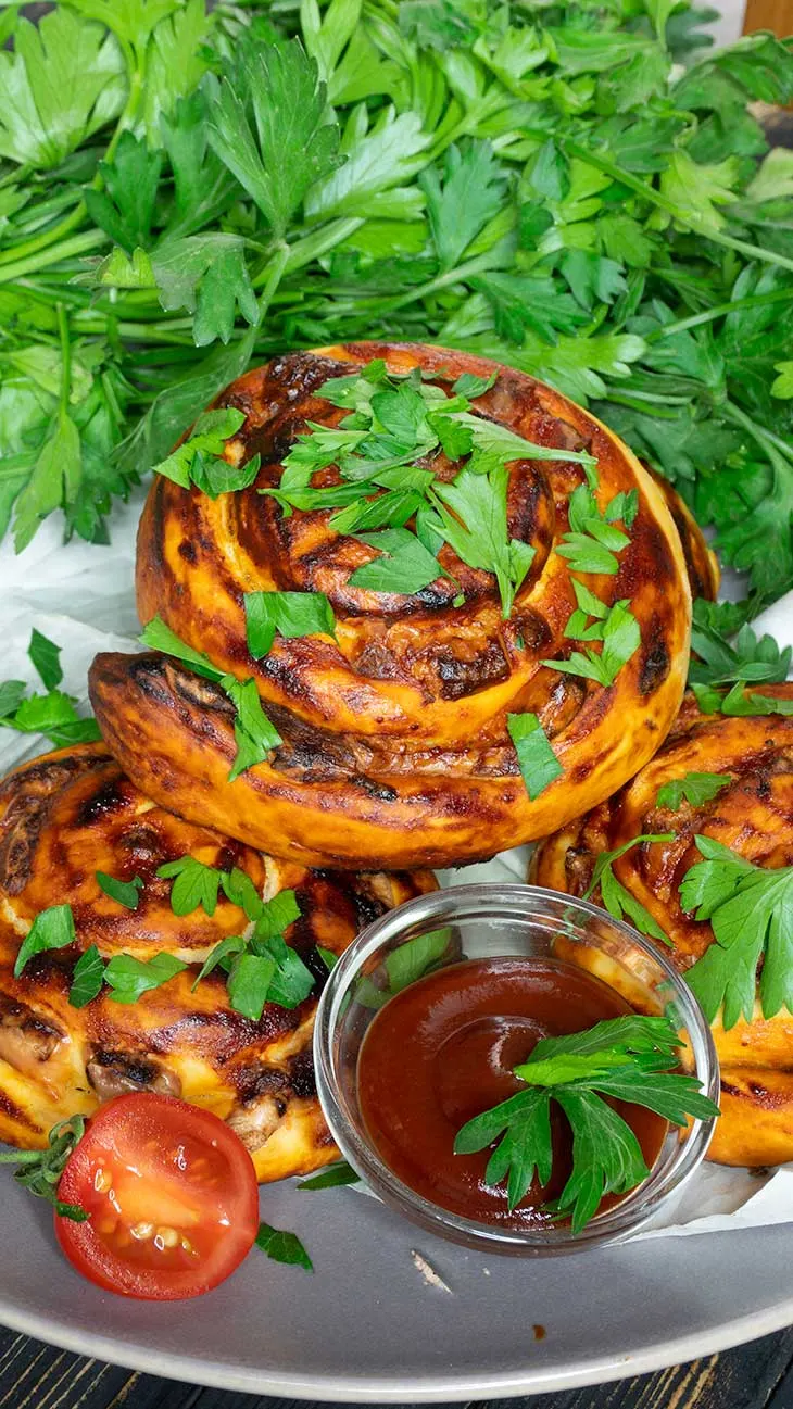 Vegan Pizza Puff Pinwheels