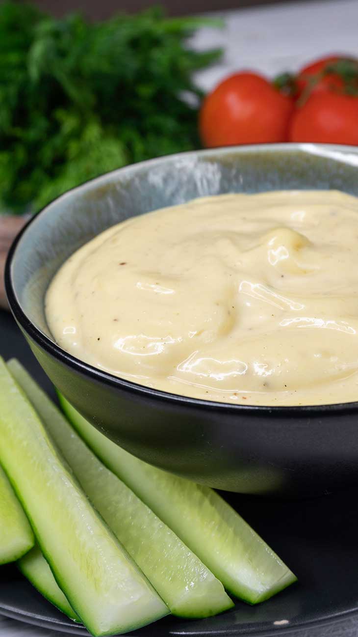 Homemade vegan mayonnaise