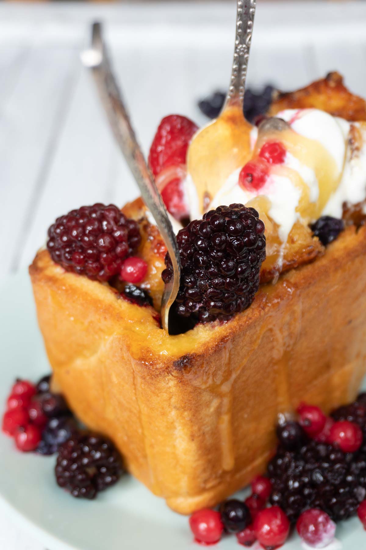 Shibuya Toast with forest fruits