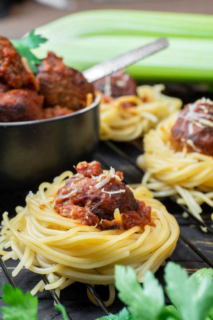 Spaghetti 'Meatball' Cups Nests Appetizer