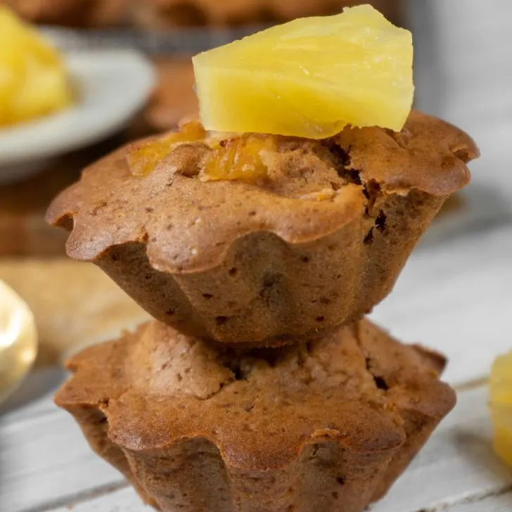 Vegan Pineapple Muffins dessert briose cu ananas