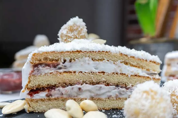 Vegan Raffaello Coconut Cake