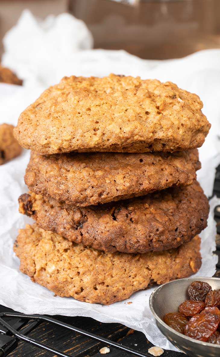 Vegan Oatmeal Cookies | Gourmandelle