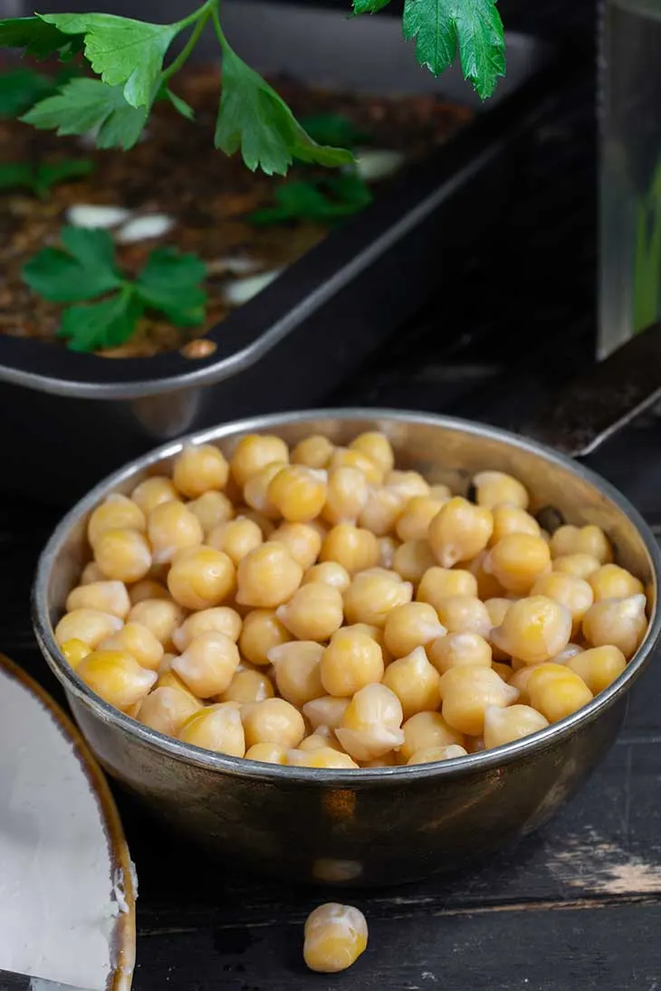 chickpeas for falafel