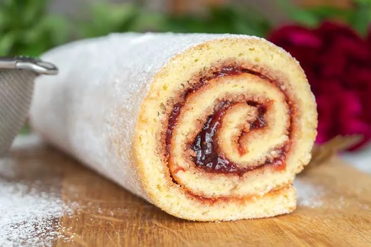 Vegan Vanilla Swiss Roll recipe