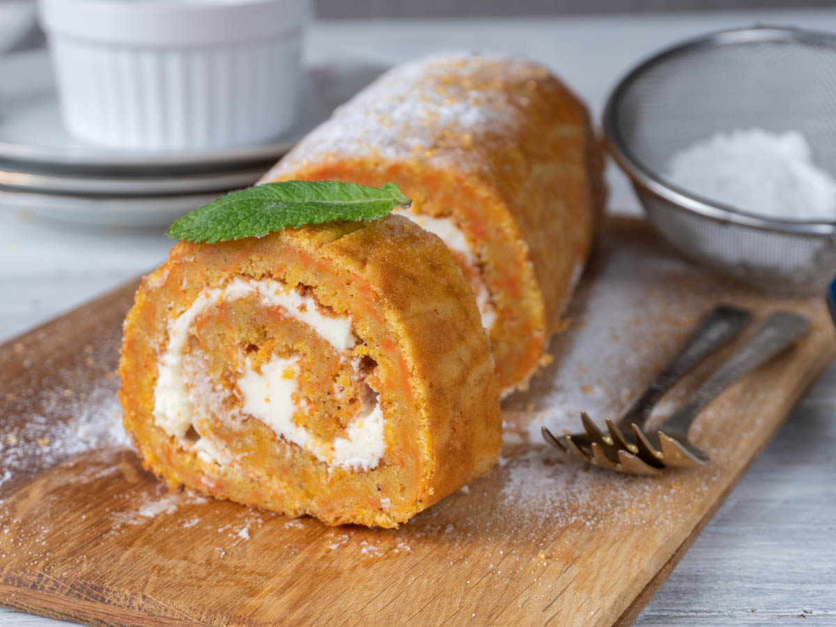 vegan Carrot Cake Swiss Roll 