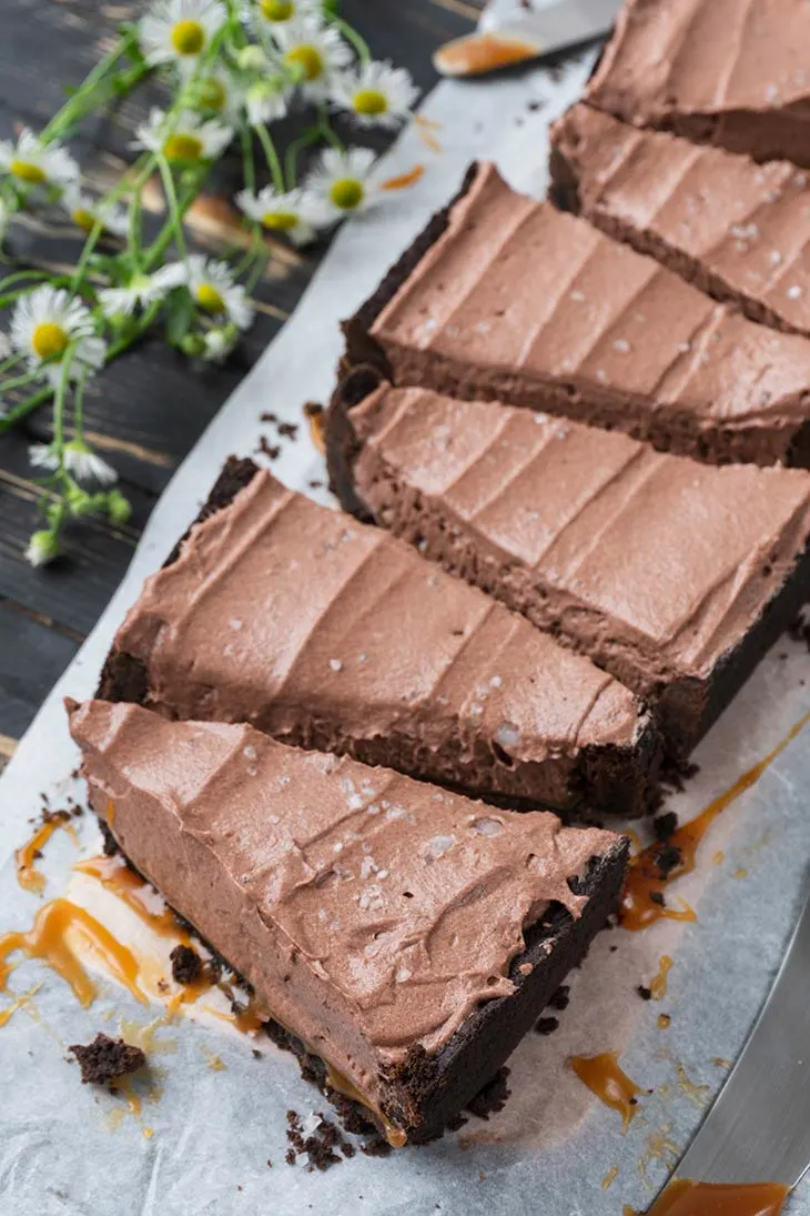 vegan Salted Caramel Chocolate Tart 