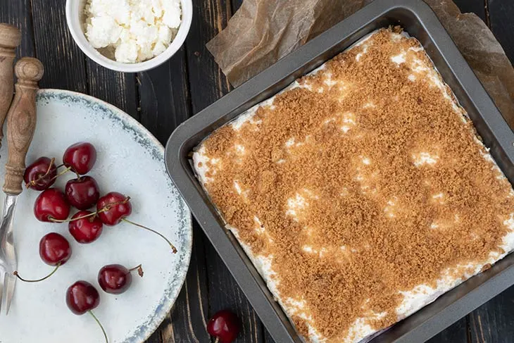 No-Bake Cherry Cake tort cu cirese