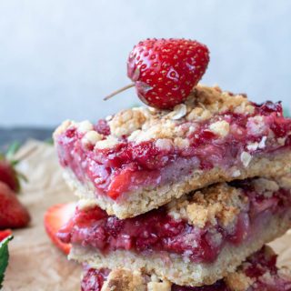 Strawberry Crumb Bars Dessert Prajitura cu capsuni