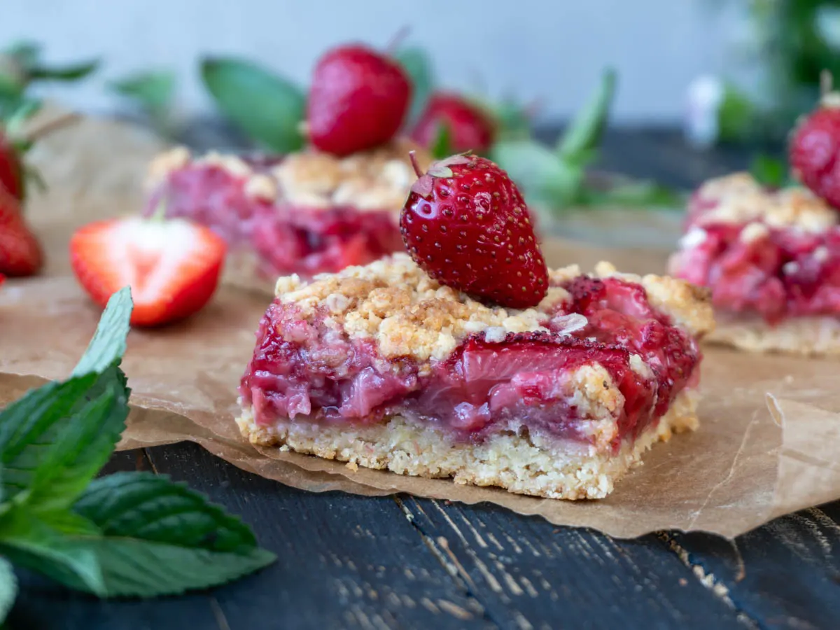 Strawberry Crumb Bars recipe 