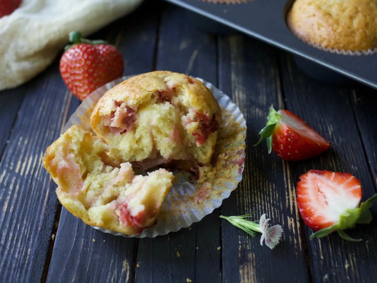 vegan strawberry muffins recipe