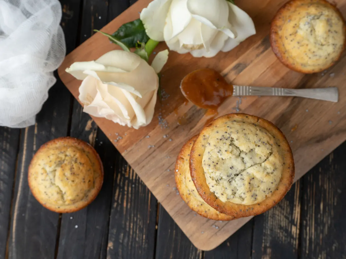 how to make poppyseed muffins