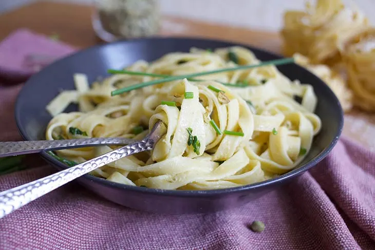 Vegan Hummus Pasta