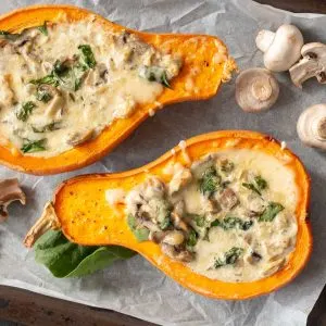 Mushroom Stuffed Butternut Squash dovleac umplut