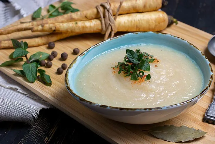 vegan Cream of parsnip soup