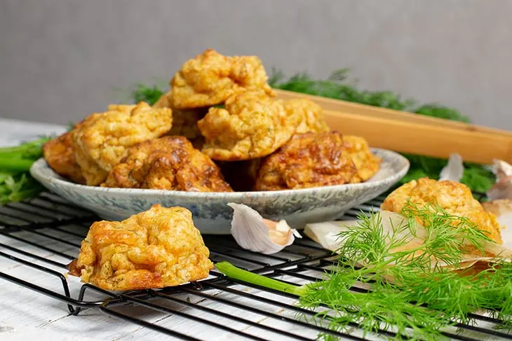 Gluten-Free Garlic Cheesy Biscuits