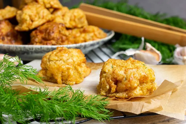 Gluten-Free Garlic Cheesy Biscuits