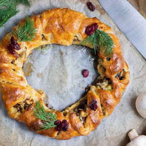 Vegan Veggie-Stuffed Christmas Wreath recipe