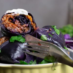 vegan Stuffed Red Cabbage Rolls Dolmas sarmale cu varza rosie