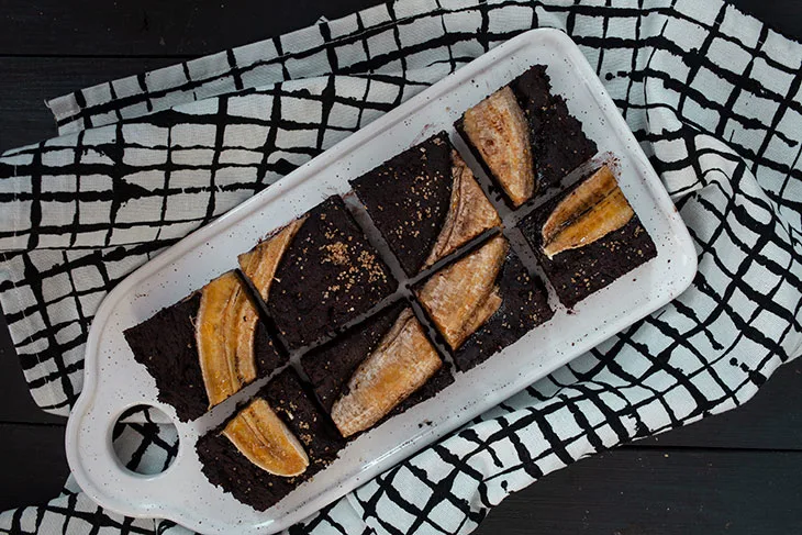 Banana brownies negrese cu banane