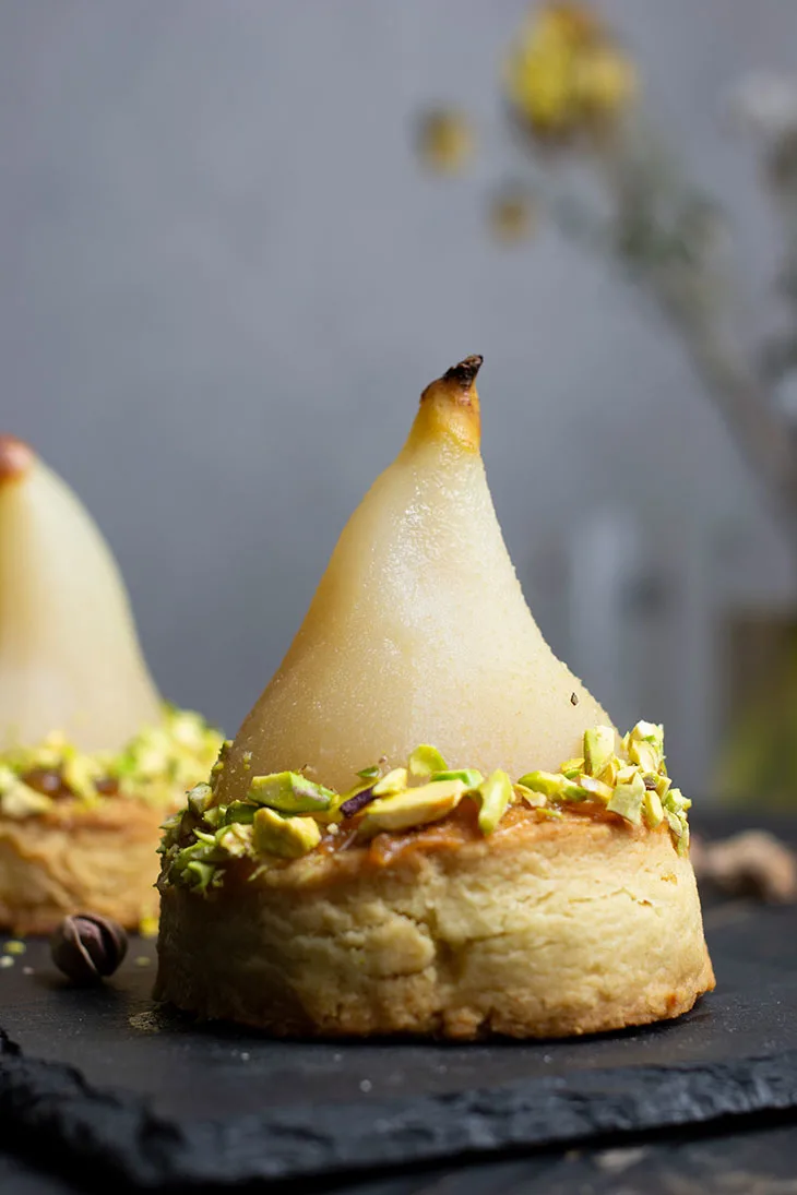 White Wine Poached Pears with Vanilla-Pistachio Blondie Vegan