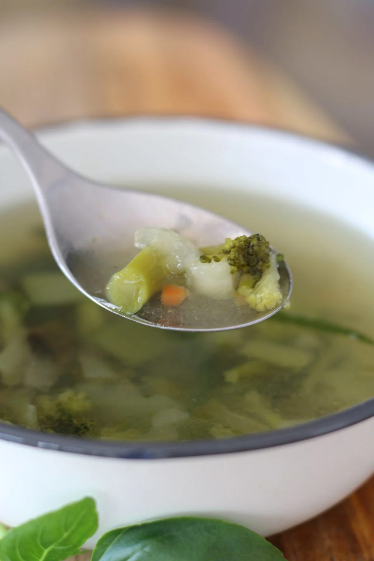 Clear Broccoli Soup Recipe Supa clara cu broccoli reteta