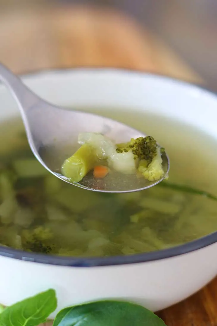 Clear Broccoli Soup Recipe vegan
