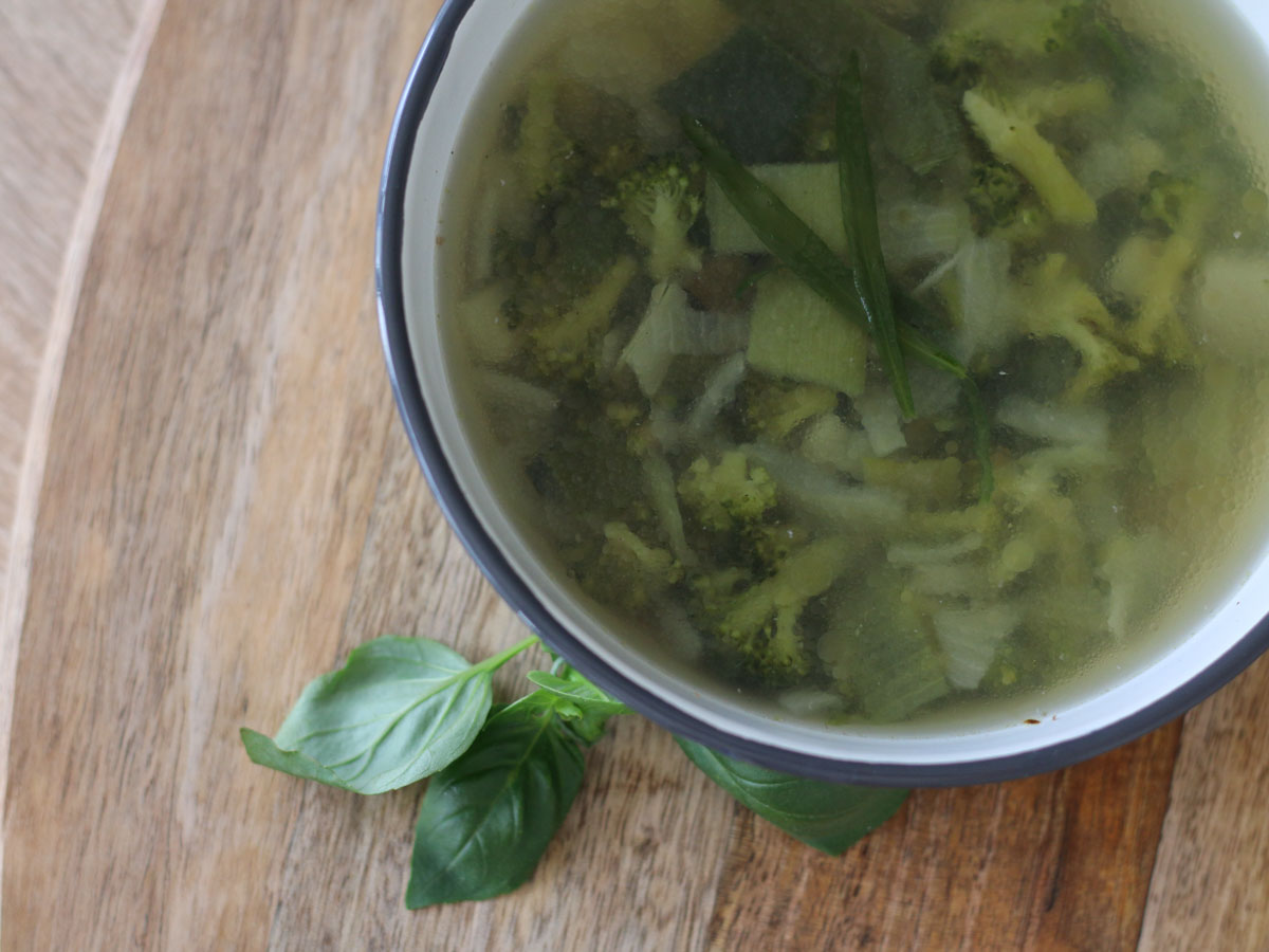 Healthy Clear Broccoli Soup recipe