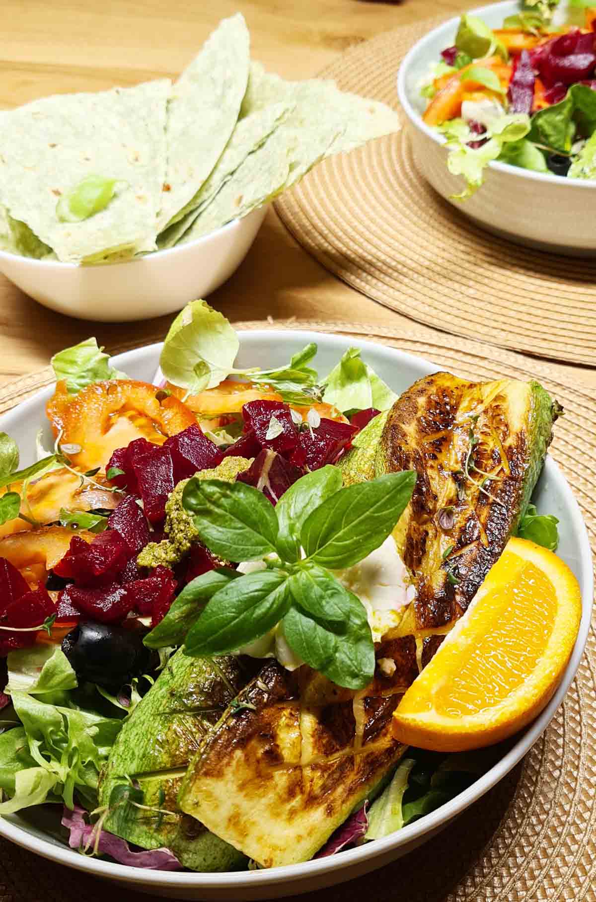 Healthy Grilled Zucchini and Beetroot Salad Salata de dovlecel la gratar cu sfecla coapta