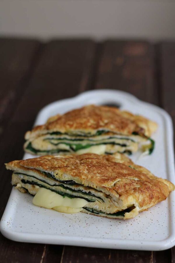 Keto Omelette with Cheese & Spinach - Gourmandelle