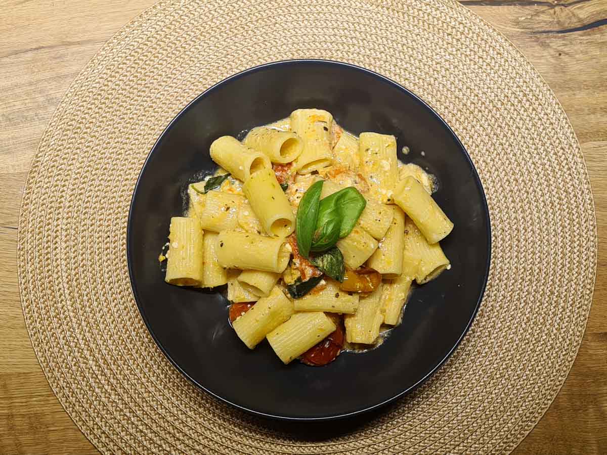 tiktok recipe feta cheese pasta