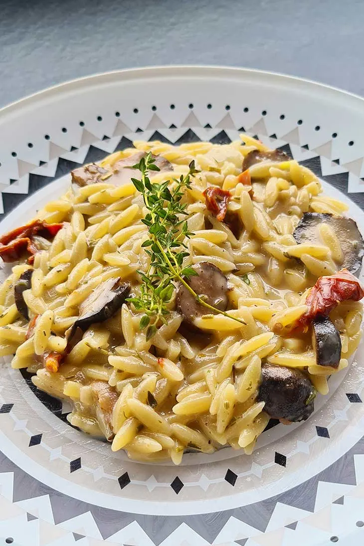 Orzo cu trufe vegan