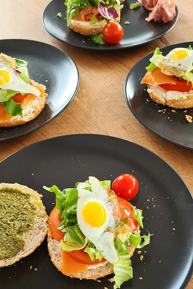 Egg brioche with salmon or cream cheese pesto