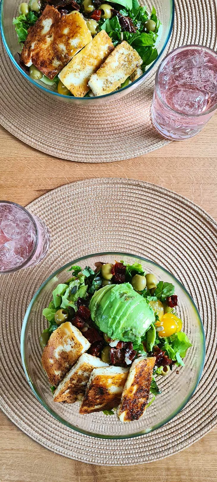 salata cu halloumi de vara