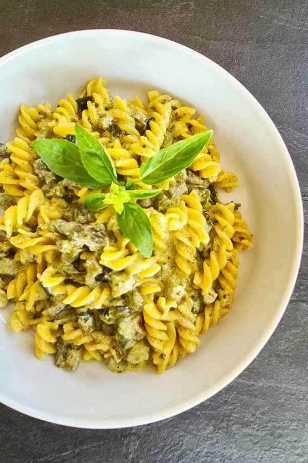 Creamy Asparagus Pasta with Green Pesto