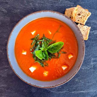 Roasted tomato soup with feta cheese supa crema de rosii coapte cu branza feta reteta