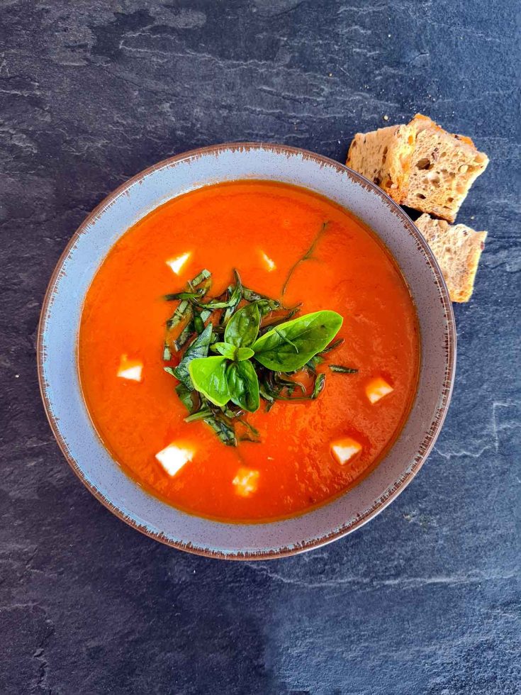 Roasted tomato soup with feta cheese supa crema de rosii coapte cu branza feta reteta