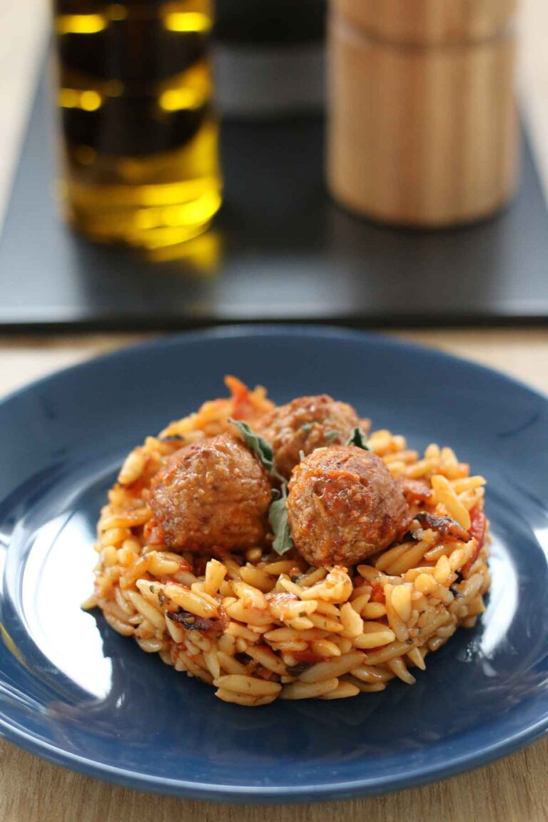 creamy orzo with veggie balls orzo cremos cu chiftelute vegetale reteta