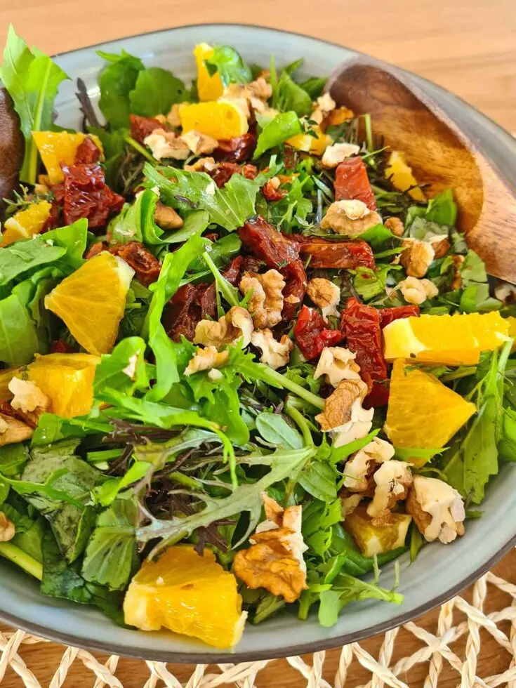 vitamin salad with citrus dressing